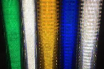 怎么分辨國標(biāo)五類鉆石級反光膜的真假?蘇州鉆石反光膜廠家